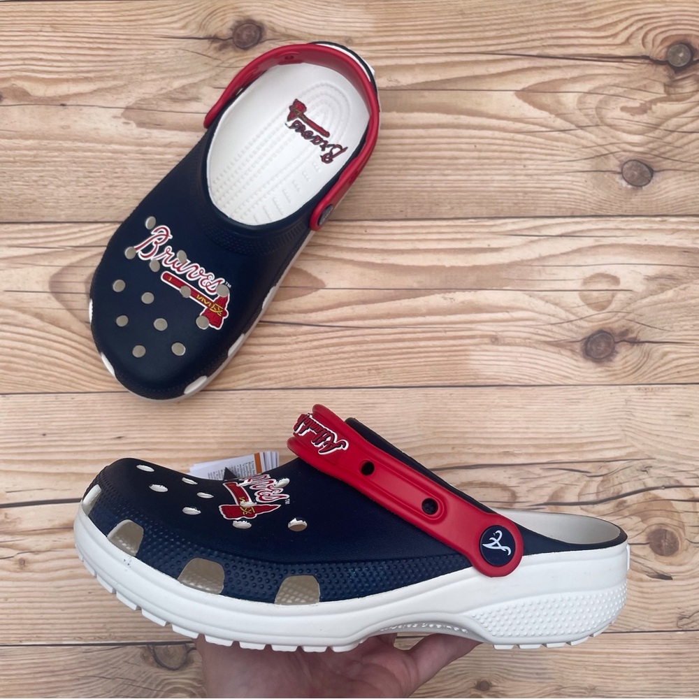 Crocs Atlanta Braves Clog